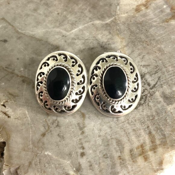 VTG Sterling Silver 925 Mexico Heavy Oval Bezel Set Black Onyx Clip On Earrings - Picture 3 of 15